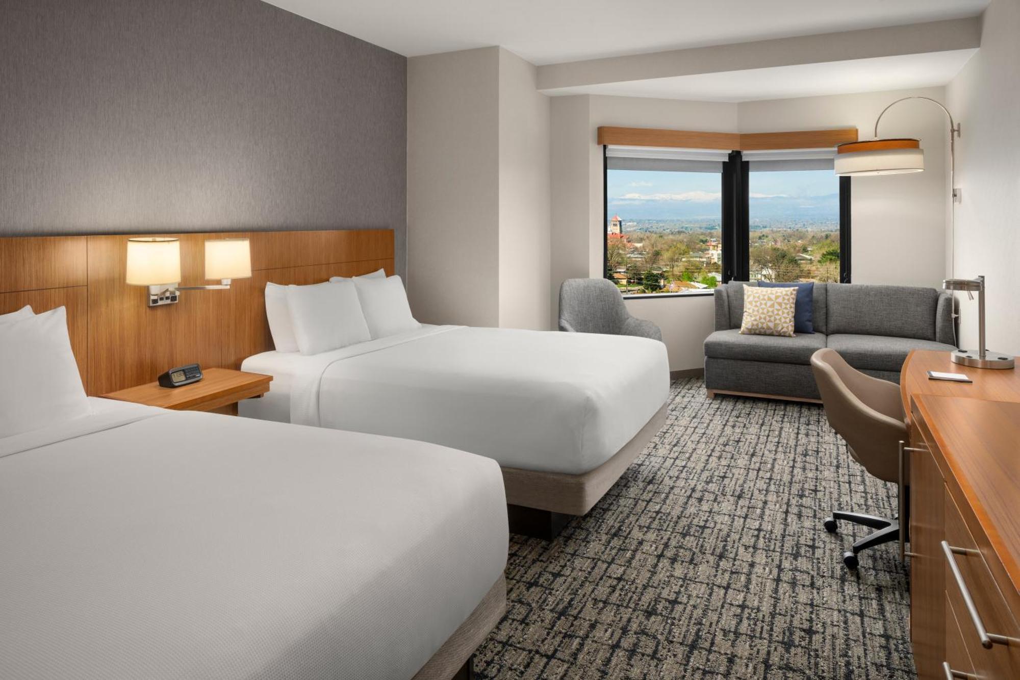 Hyatt Place Denver Cherry Creek Exterior photo