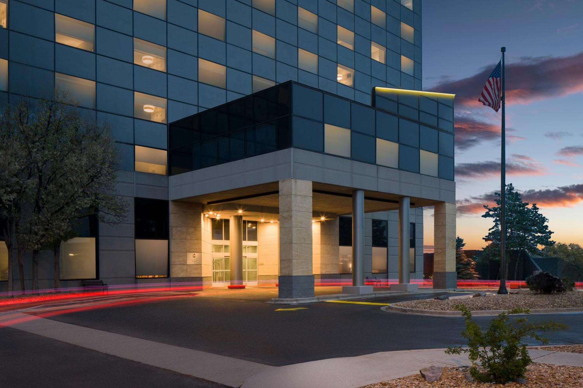 Hyatt Place Denver Cherry Creek Exterior photo