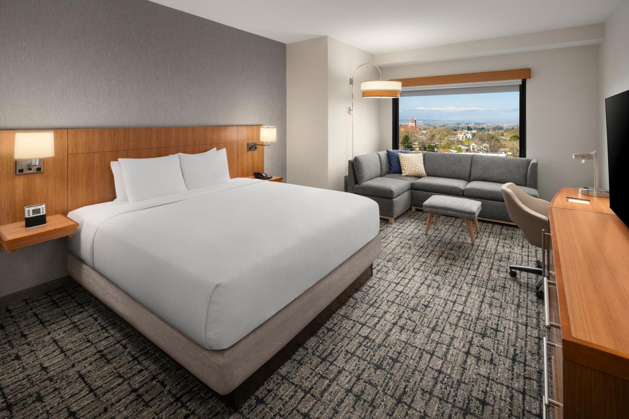Hyatt Place Denver Cherry Creek Exterior photo