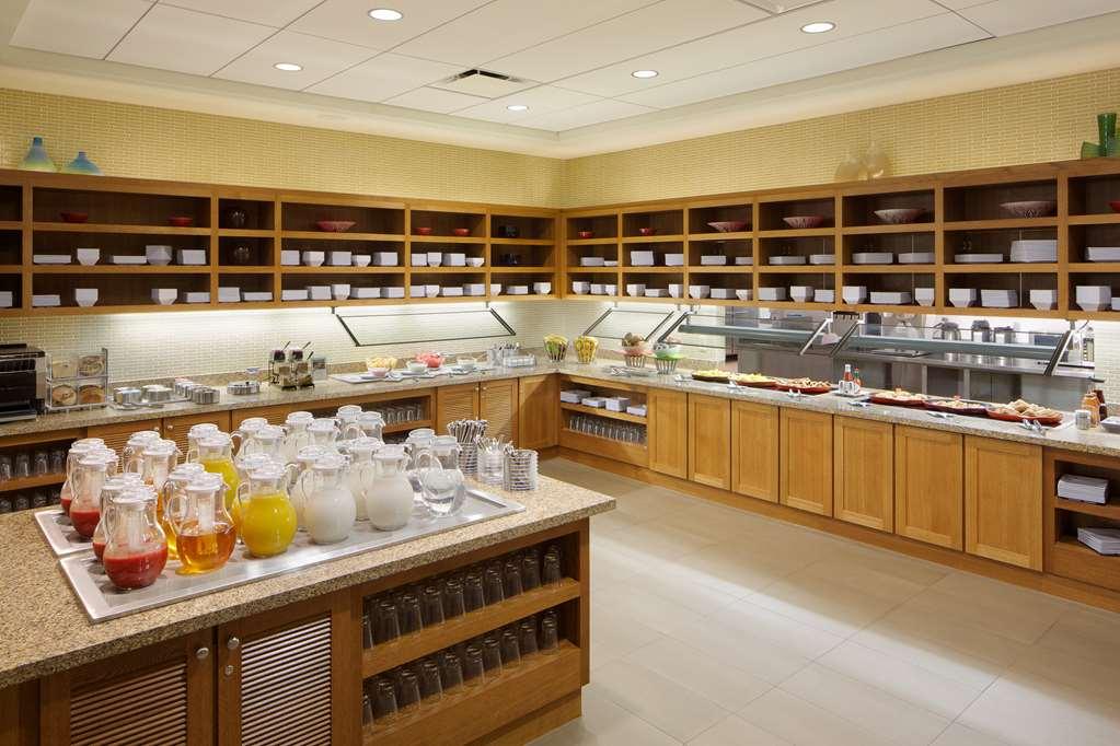 Hyatt Place Denver Cherry Creek Restaurant photo