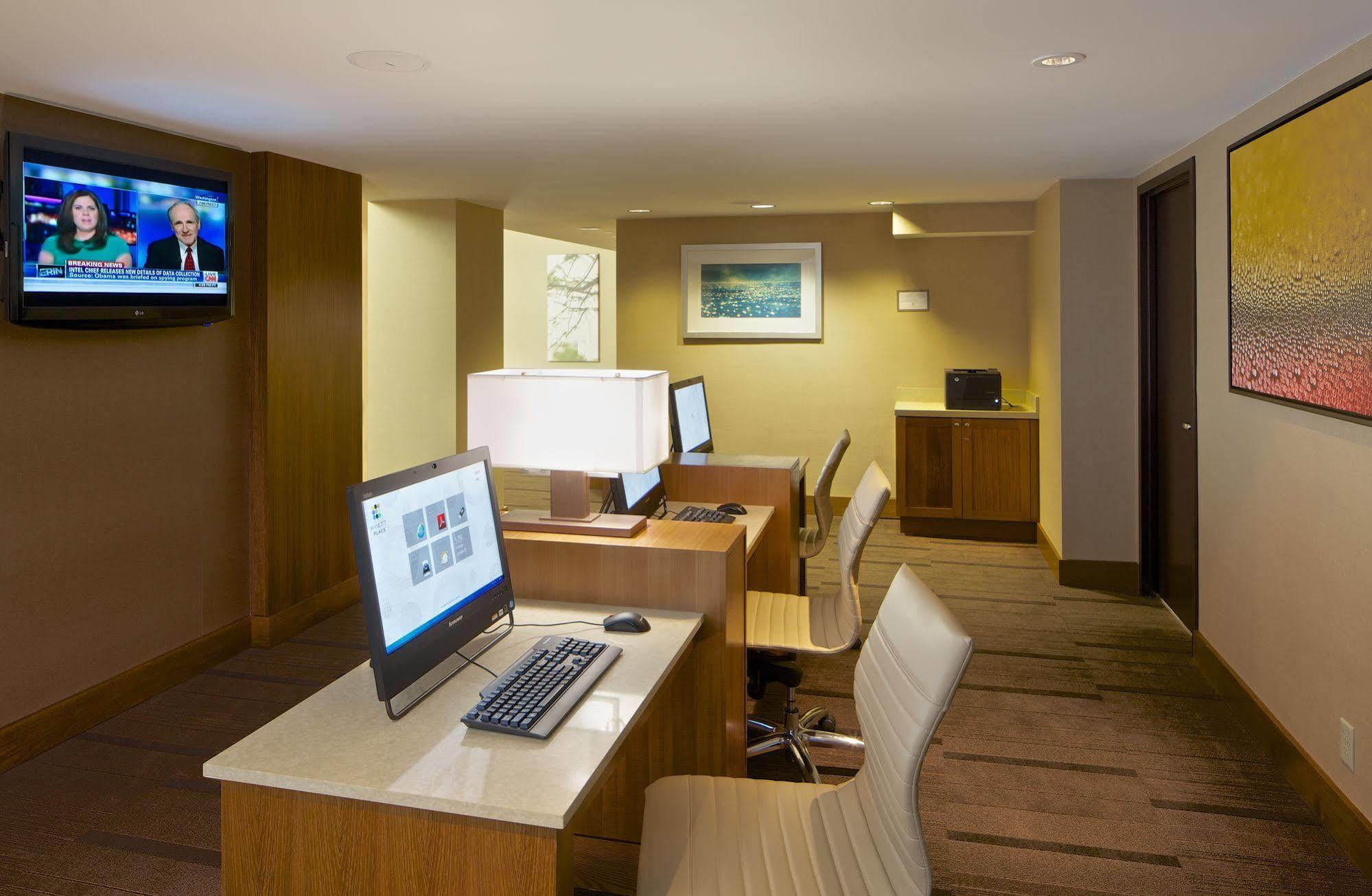 Hyatt Place Denver Cherry Creek Exterior photo